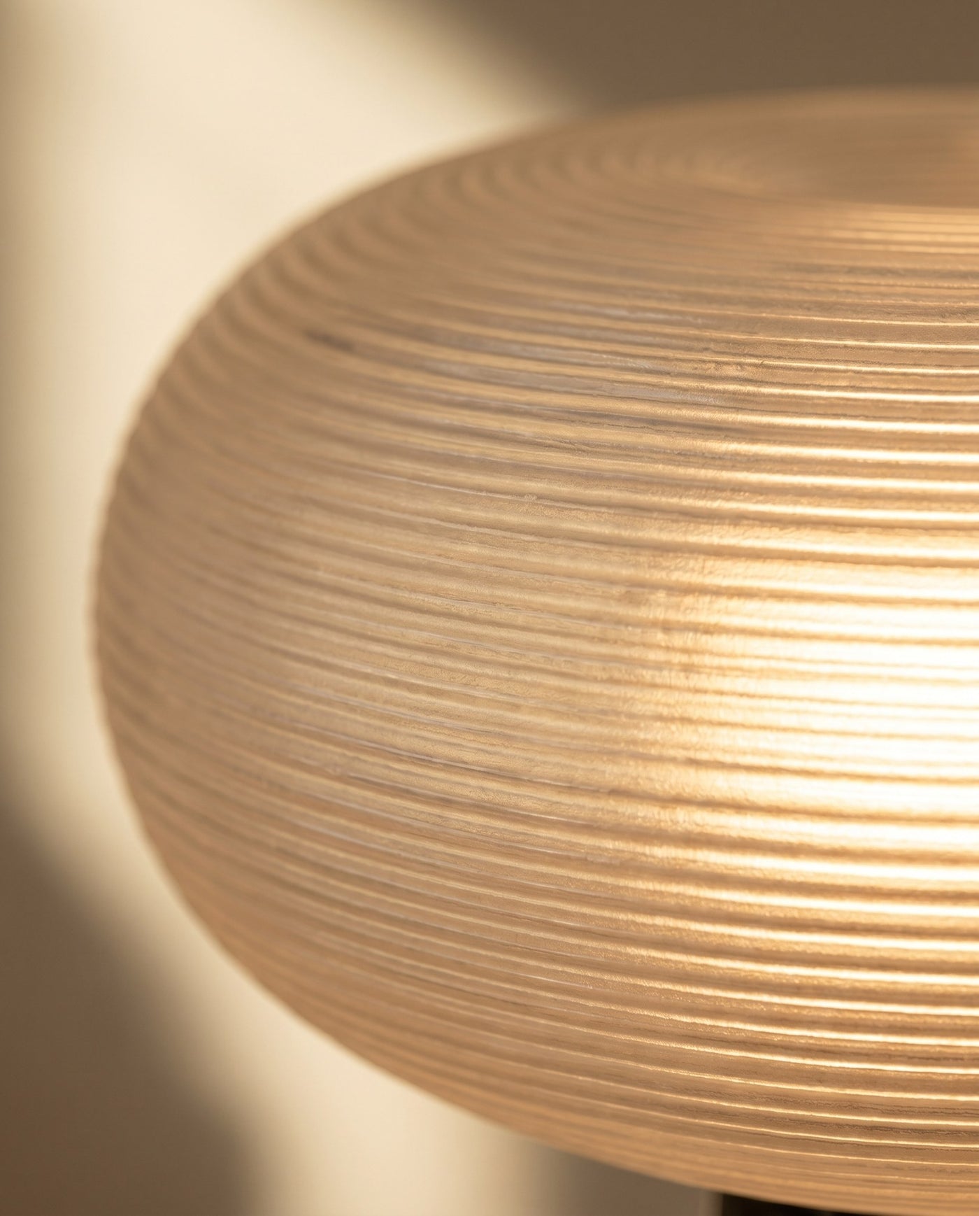 Maison Moya - Brioche Ribbed Glass Marble Table Lamp - 03 closeup-top
