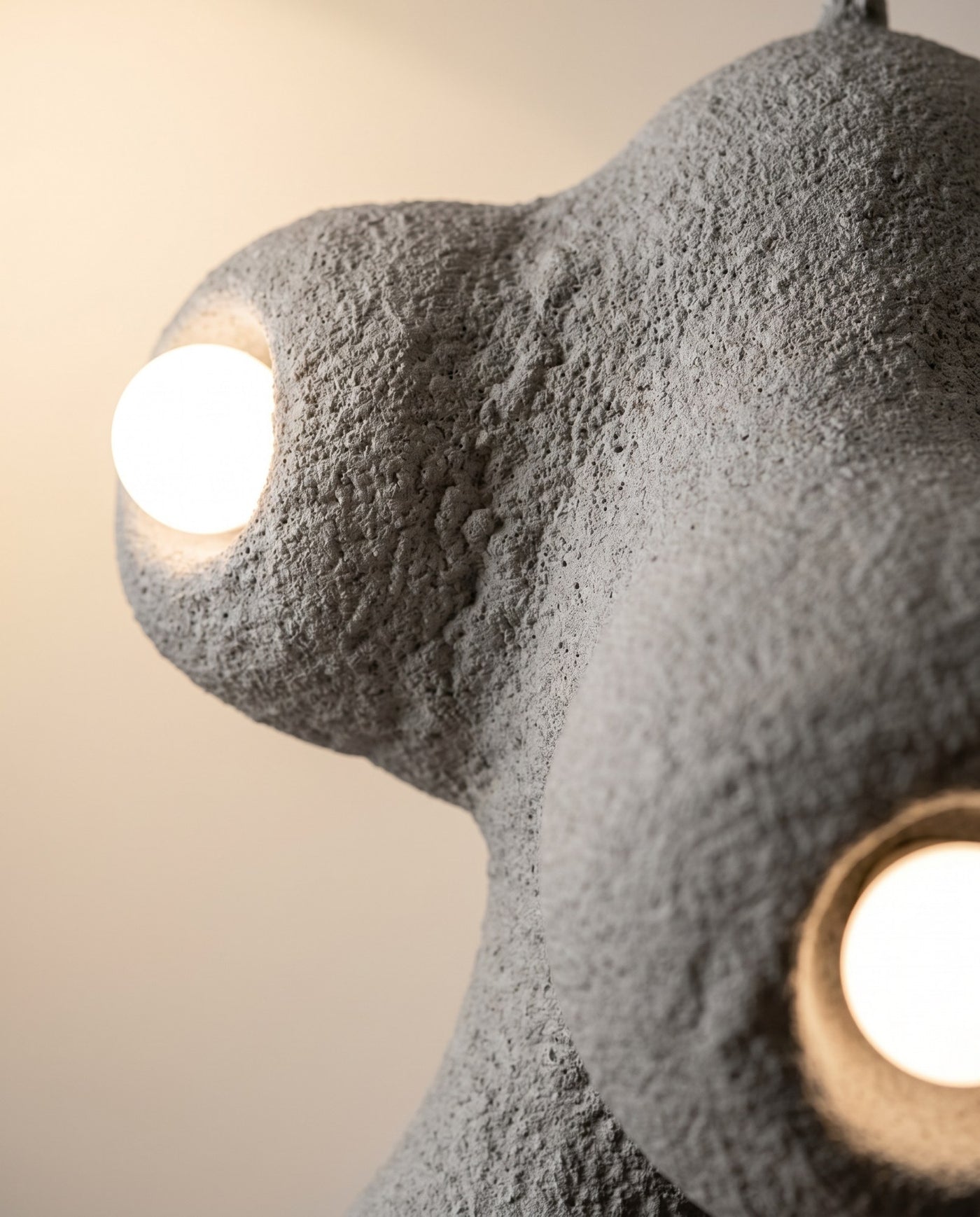 Maison Moya - Étoile Filante Organic Sputnik Chandelier - 03 closeup-top