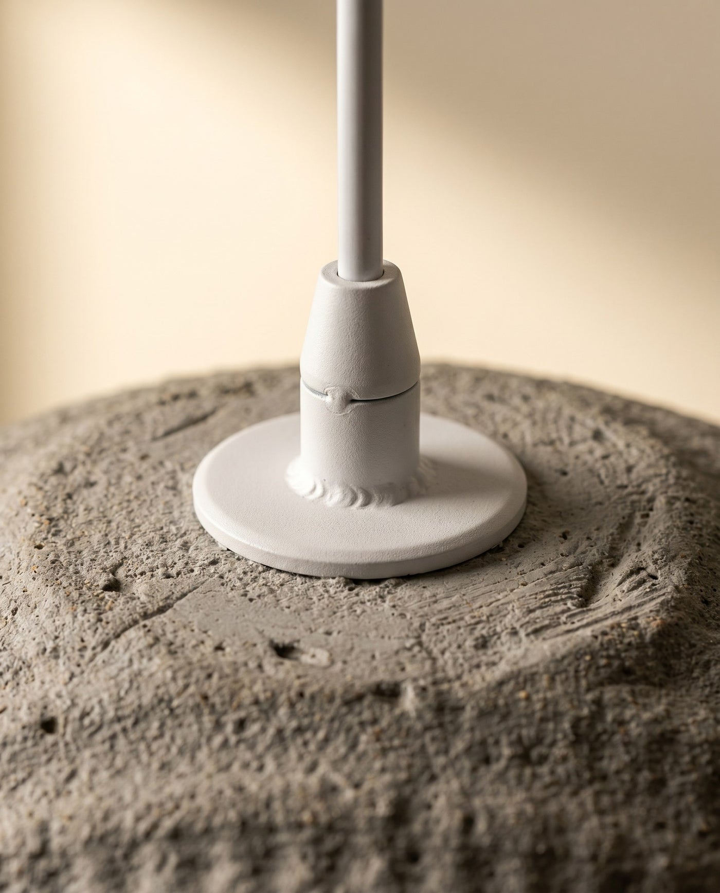 Maison Moya - Demi-Lune Sculpted Dome Pendant Lamp - 04 closeup-base