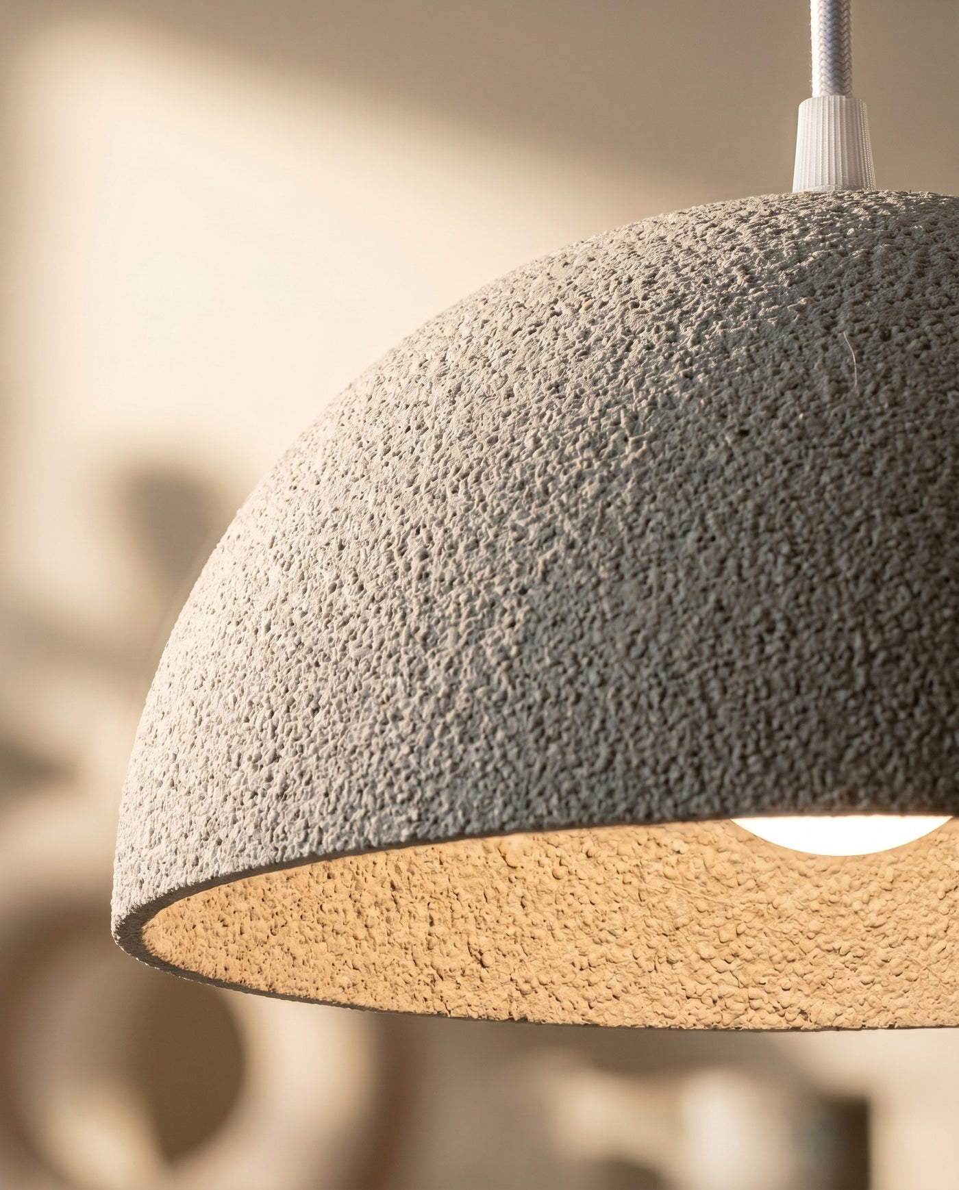 Maison Moya - Demi-SphÃ¨re Matte Hemisphere Pendant Lamp - 03 closeup-top