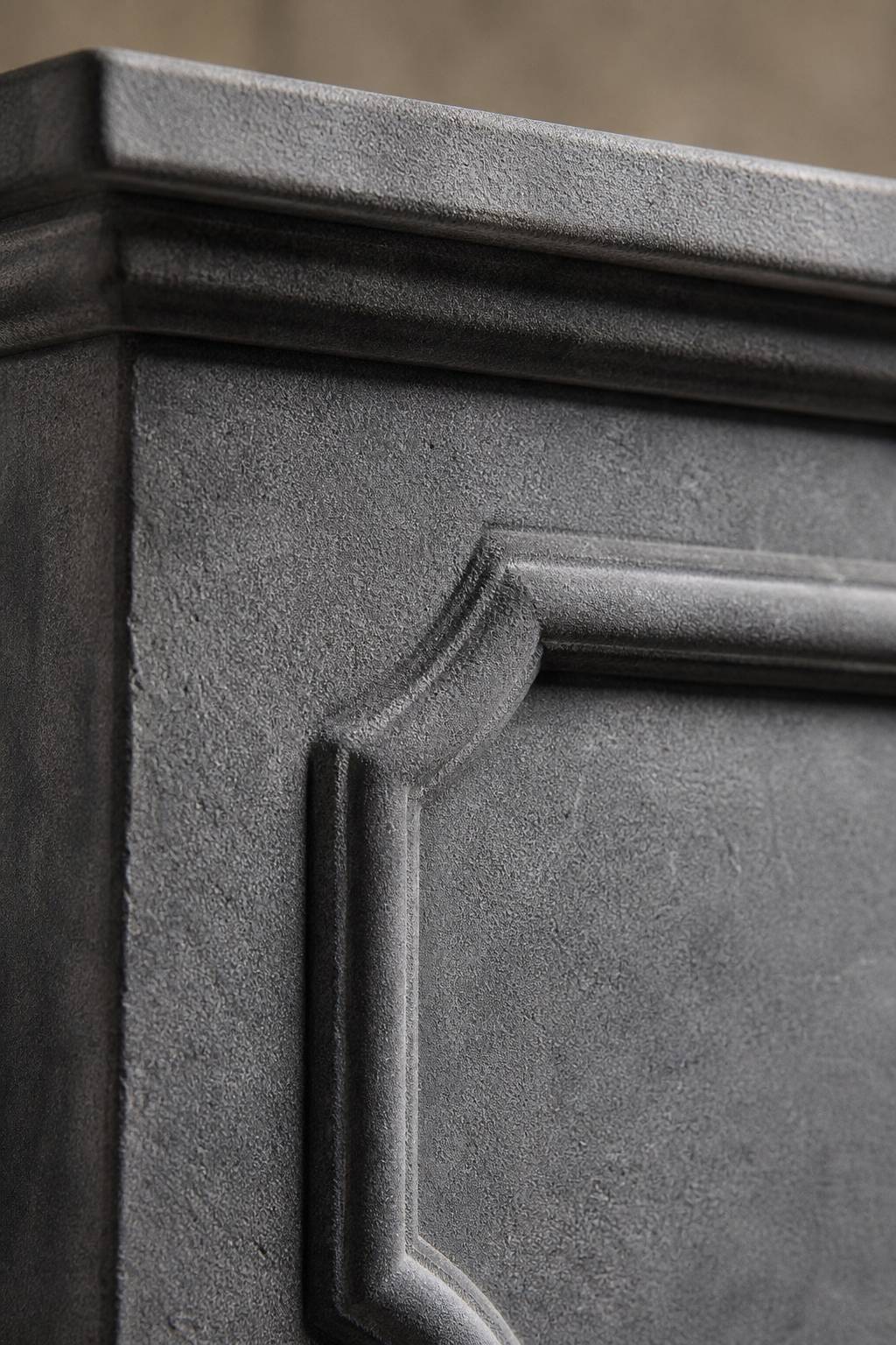 Maison Moya - Jardinière Long Trough Planter - closeup surface
